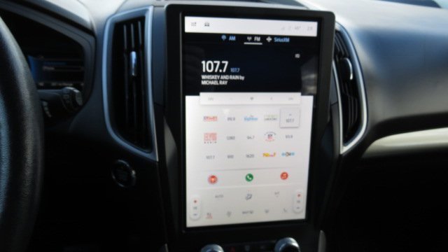 Certified 2024 Ford Edge SEL w/ Convenience Package image 13