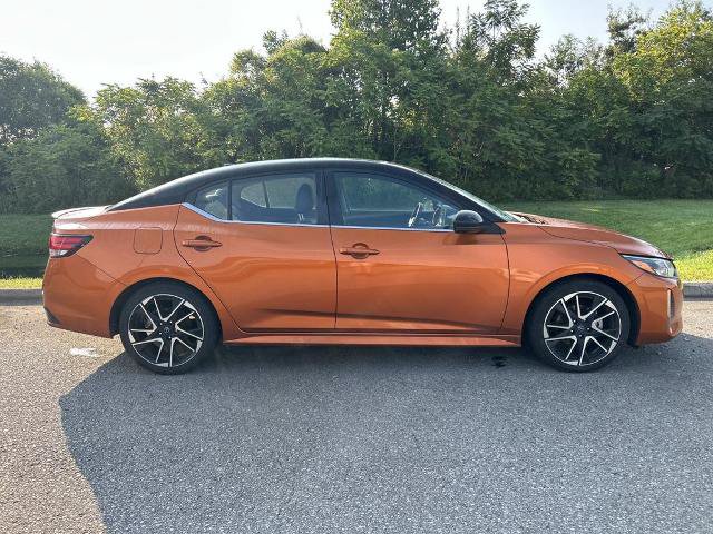 Used 2024 Nissan Sentra SR w/ SR Premium Package FWD image 3
