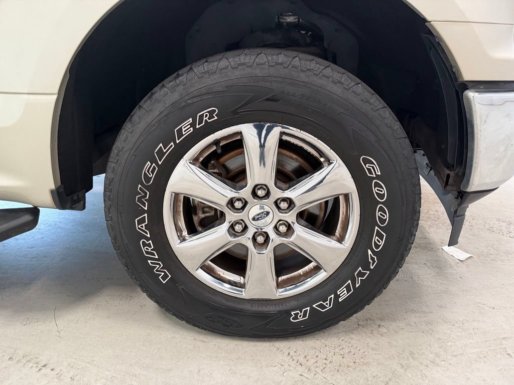 Certified 2018 Ford F150 XLT w/ Equipment Group 302A Luxury AWD/4WD image 34