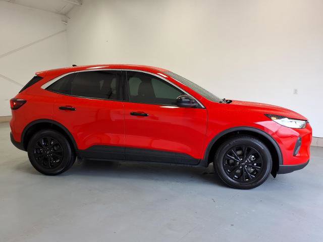 Certified 2024 Ford Escape Active w/ Cold Weather Package FWD image 2