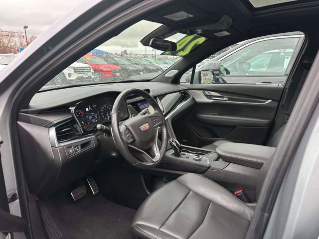Used 2024 Cadillac XT6 Sport image 16