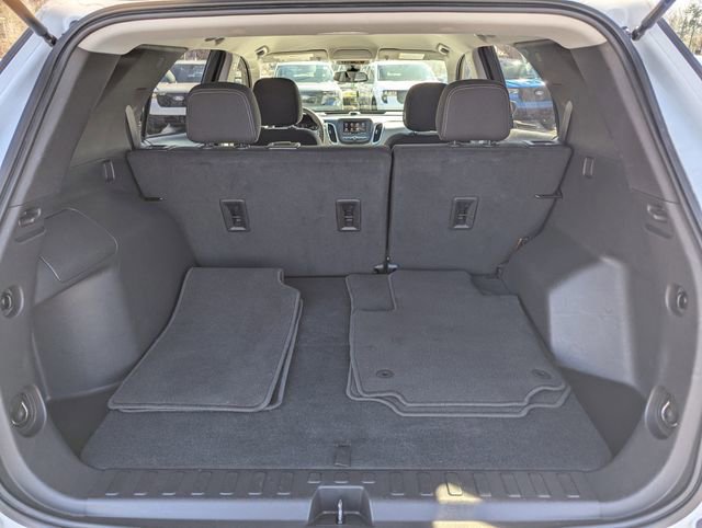 Used 2023 Chevrolet Equinox LS image 9
