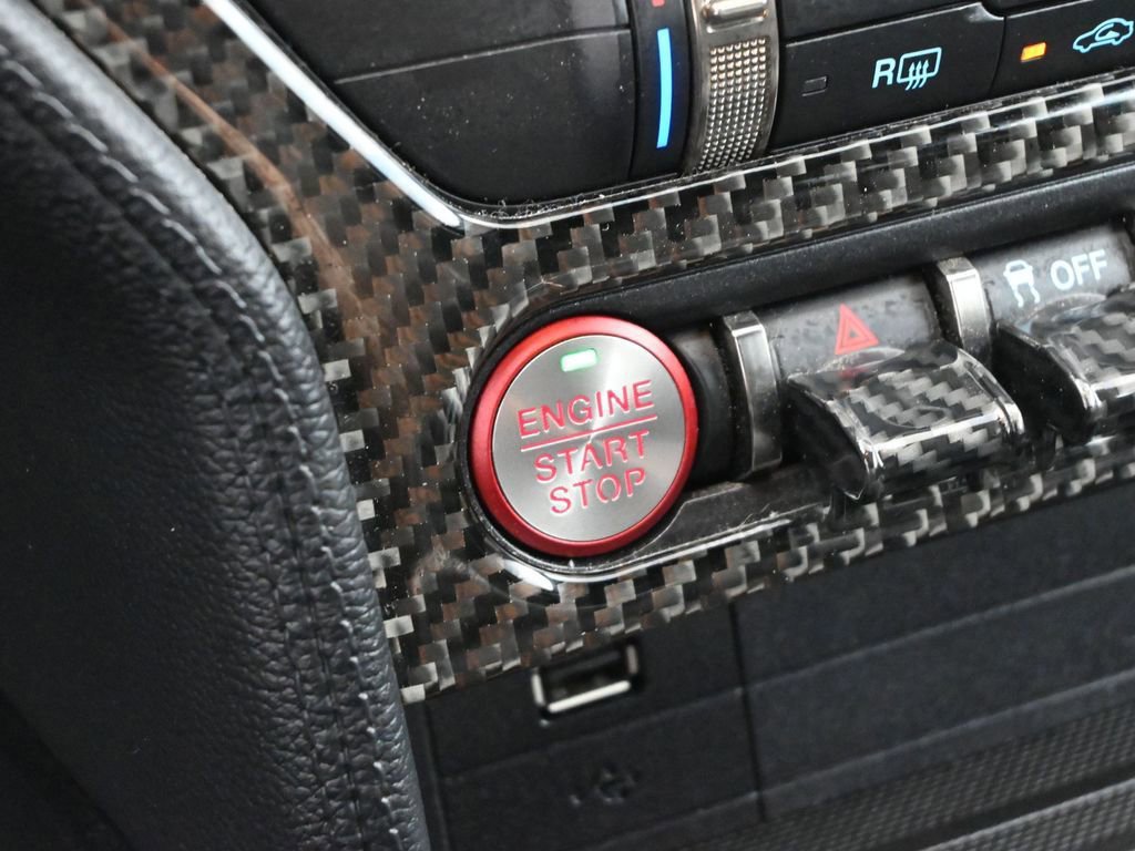 Certified 2022 Ford Mustang Shelby GT500 w/ Carbon Fiber Track Pack image 42