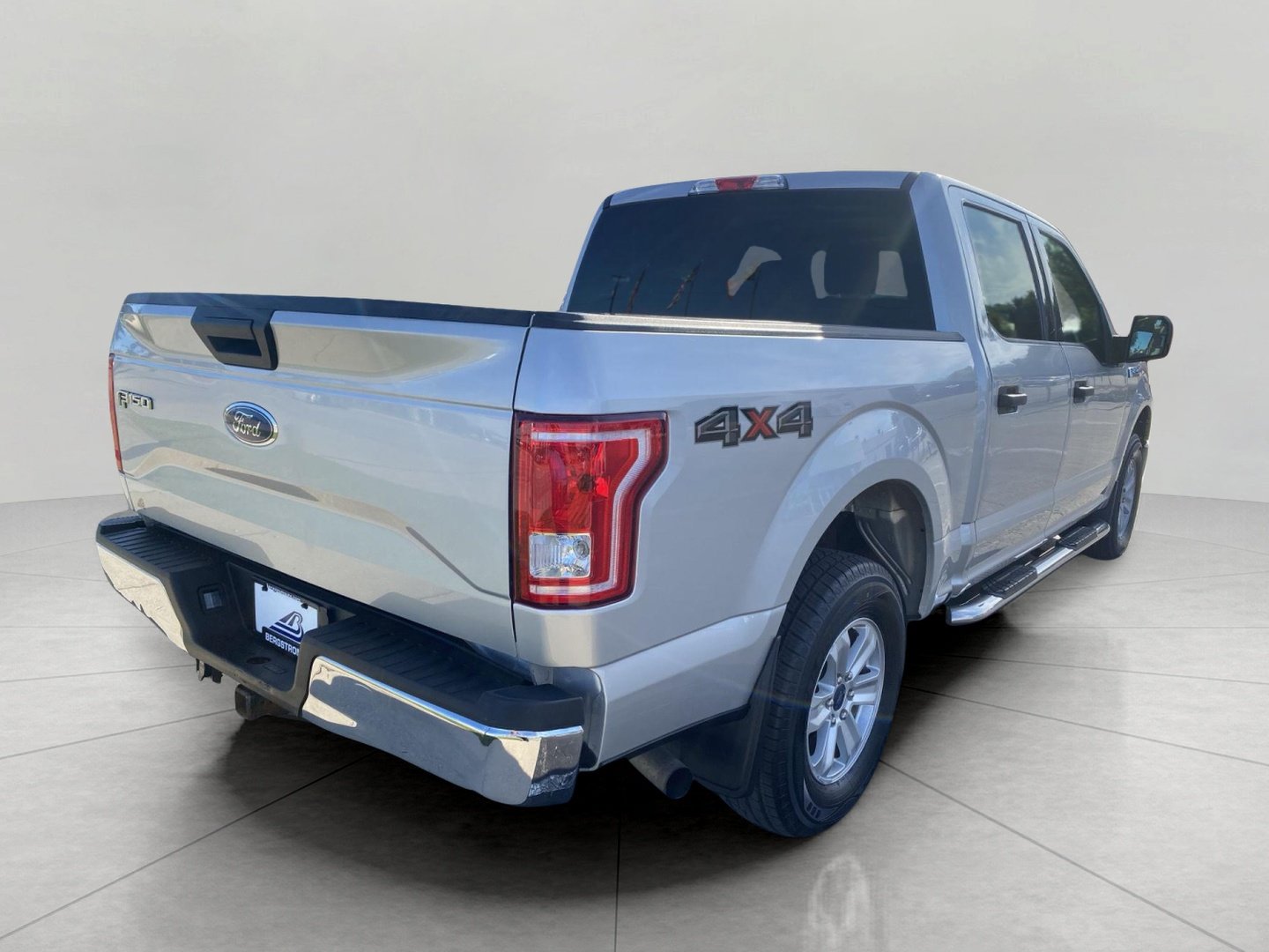 Certified 2017 Ford F150 XLT AWD/4WD image 8