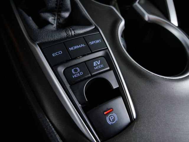 Used 2021 Toyota Camry LE FWD image 25