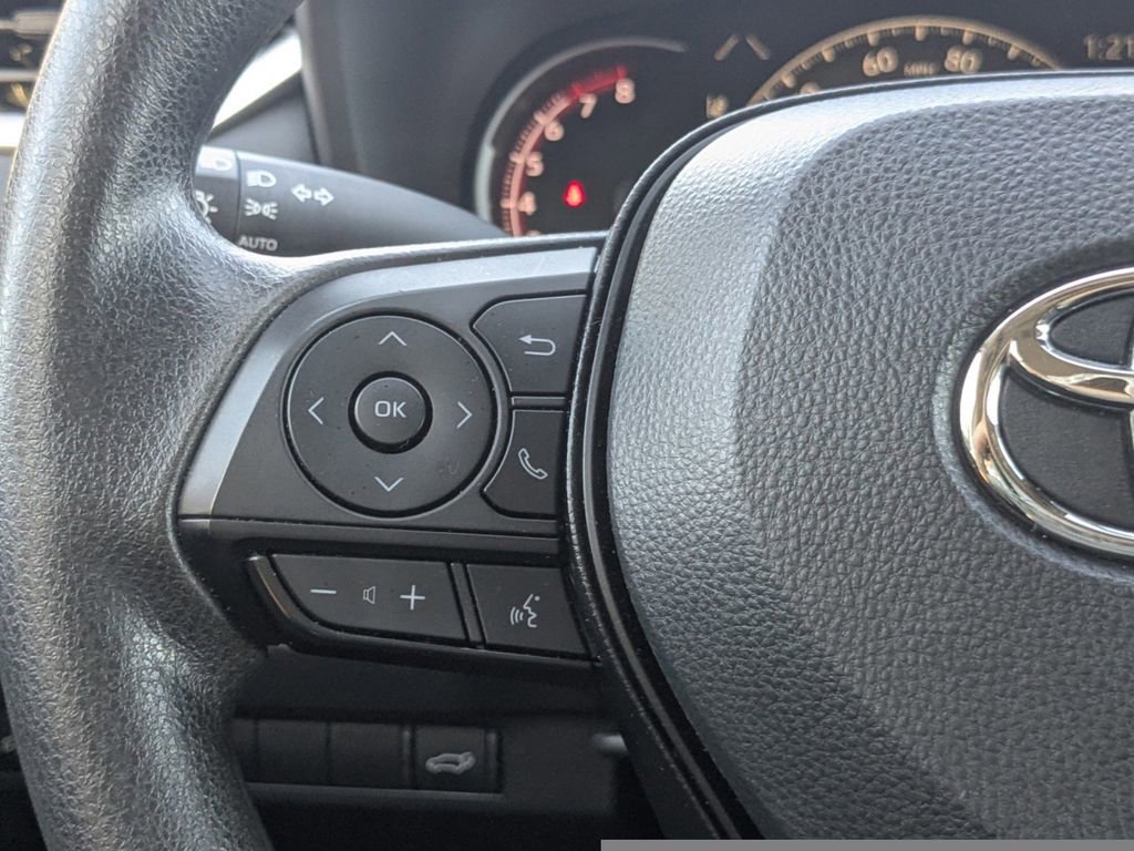 Used 2024 Toyota RAV4 XLE image 25