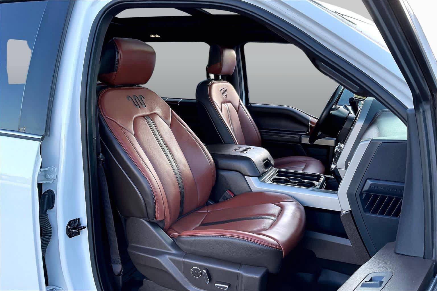 Certified 2022 Ford F250 King Ranch w/ King Ranch Ultimate Package AWD/4WD image 9