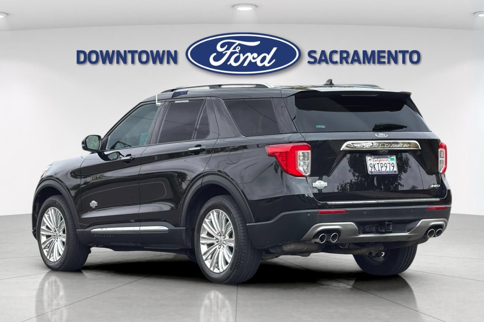 Certified 2023 Ford Explorer King Ranch w/ Technology Package AWD/4WD image 8
