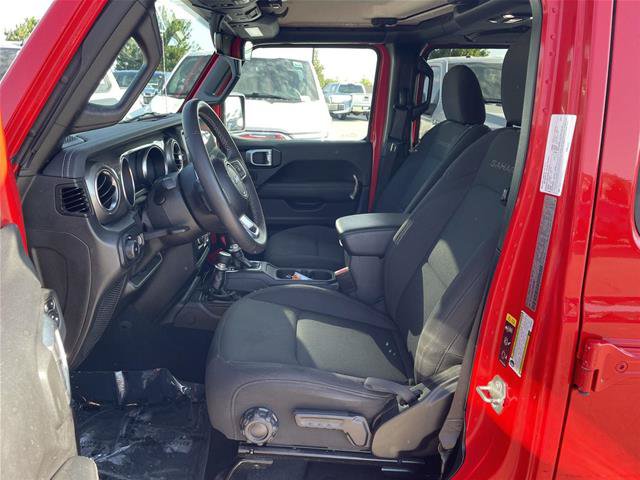 Used 2023 Jeep Wrangler Unlimited Sahara AWD/4WD image 17