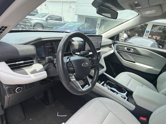 Certified 2025 Ford Explorer Platinum w/ Ultimate Package RWD image 9