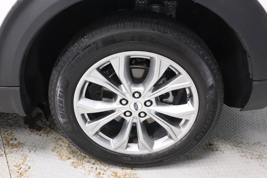 Certified 2023 Ford Explorer XLT w/ Equipment Group 202A AWD/4WD image 19