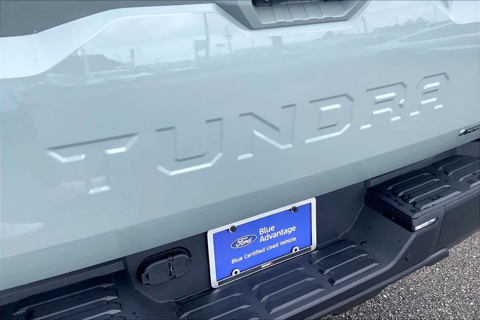 Used 2025 Toyota Tundra Limited w/ TRD Off-Road Package AWD/4WD image 31