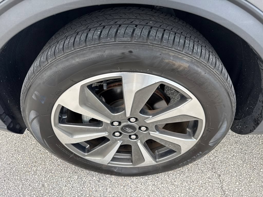 Certified 2023 Ford Escape Platinum AWD/4WD image 13