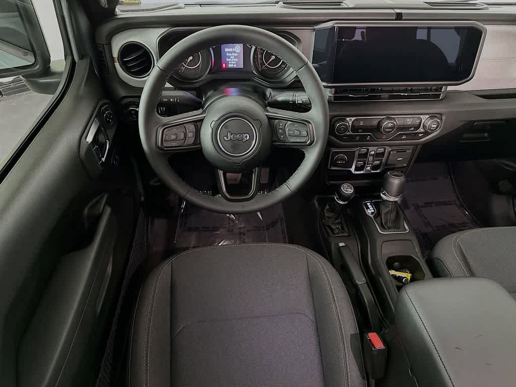Used 2025 Jeep Gladiator Sport AWD/4WD image 10