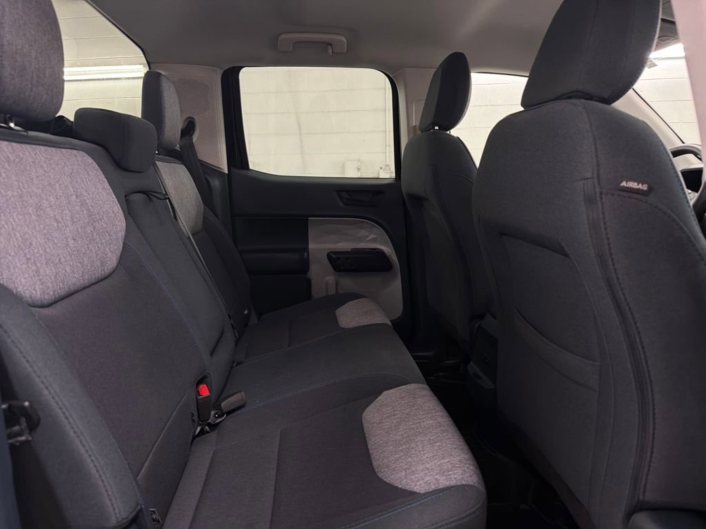 Certified 2025 Ford Maverick XLT image 31