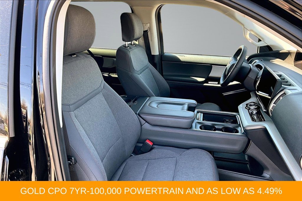Certified 2025 Ford Expedition Active AWD/4WD image 29