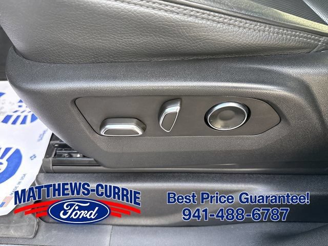 Used 2021 GMC Yukon Denali AWD/4WD image 11
