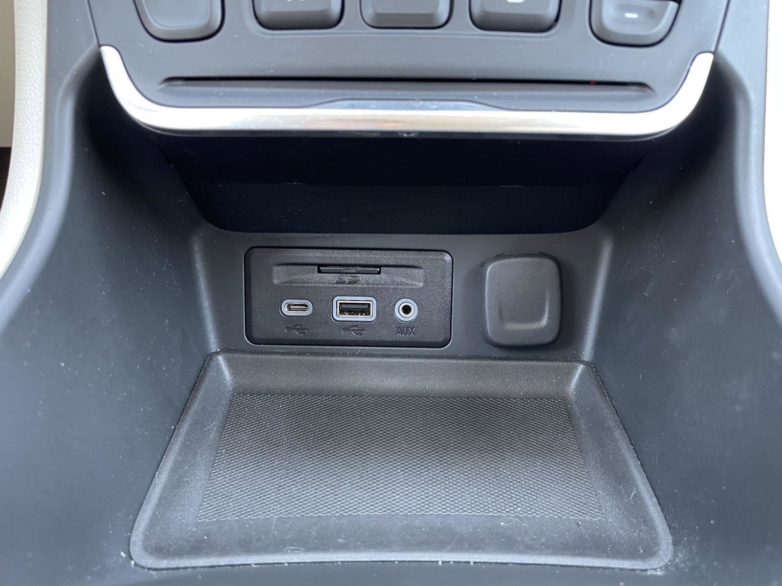 Used 2019 GMC Terrain Denali w/ Advanced Safety Package AWD/4WD image 31