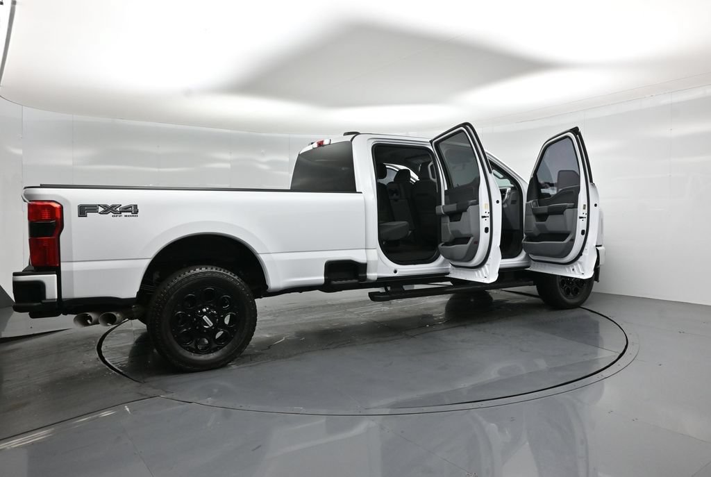 Certified 2024 Ford F250 XLT w/ Black Appearance Package AWD/4WD image 6