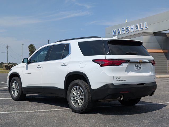 Used 2023 Chevrolet Traverse LT FWD image 3