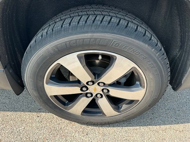 Used 2019 Chevrolet Traverse LT w/ LT Premium Package FWD image 7