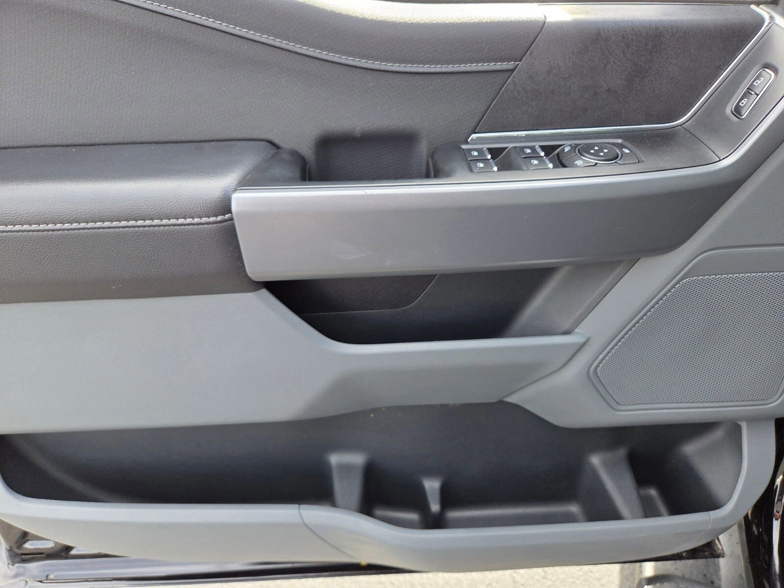 Certified 2025 Ford F150 XLT w/ Equipment Group 301A Standard image 17