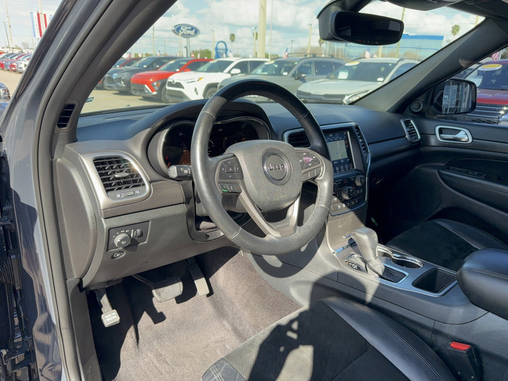 Used 2018 Jeep Grand Cherokee Altitude image 11