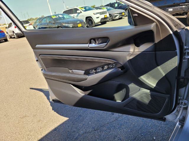 Used 2023 Nissan Altima 2.5 SL FWD image 27