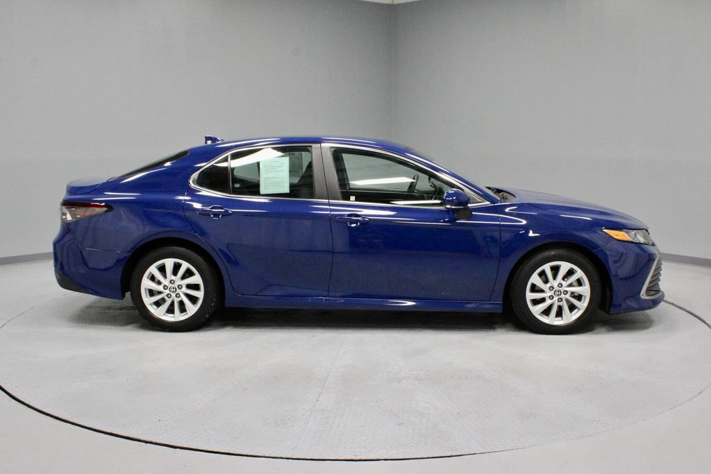 Used 2023 Toyota Camry LE w/ Convenience Package FWD image 11
