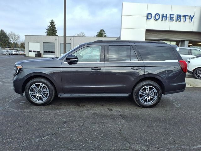 Certified 2025 Ford Expedition Active AWD/4WD image 10