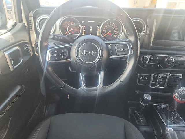 Used 2018 Jeep Wrangler Unlimited Sahara w/ Cold Weather Group AWD/4WD image 9
