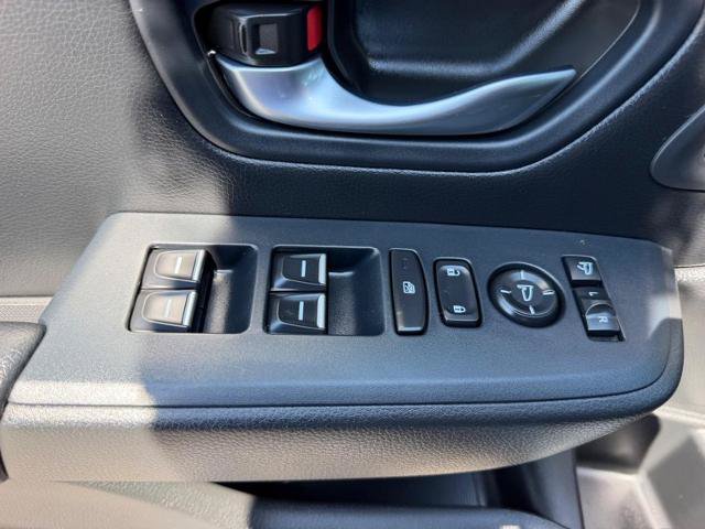 Used 2025 Honda Pilot TrailSport image 23