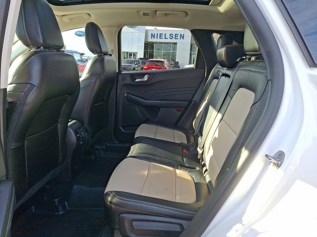 Certified 2022 Ford Escape Titanium w/ Titanium Elite Package image 25