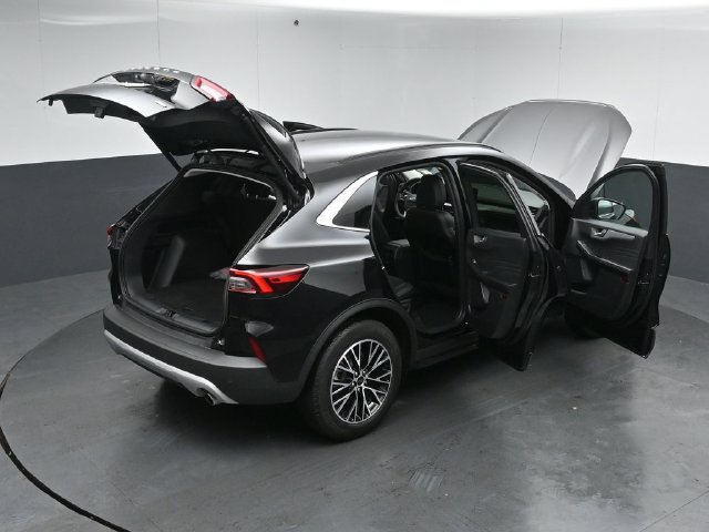 Certified 2026 Ford Escape SE w/ PHEV Premium Package FWD image 59