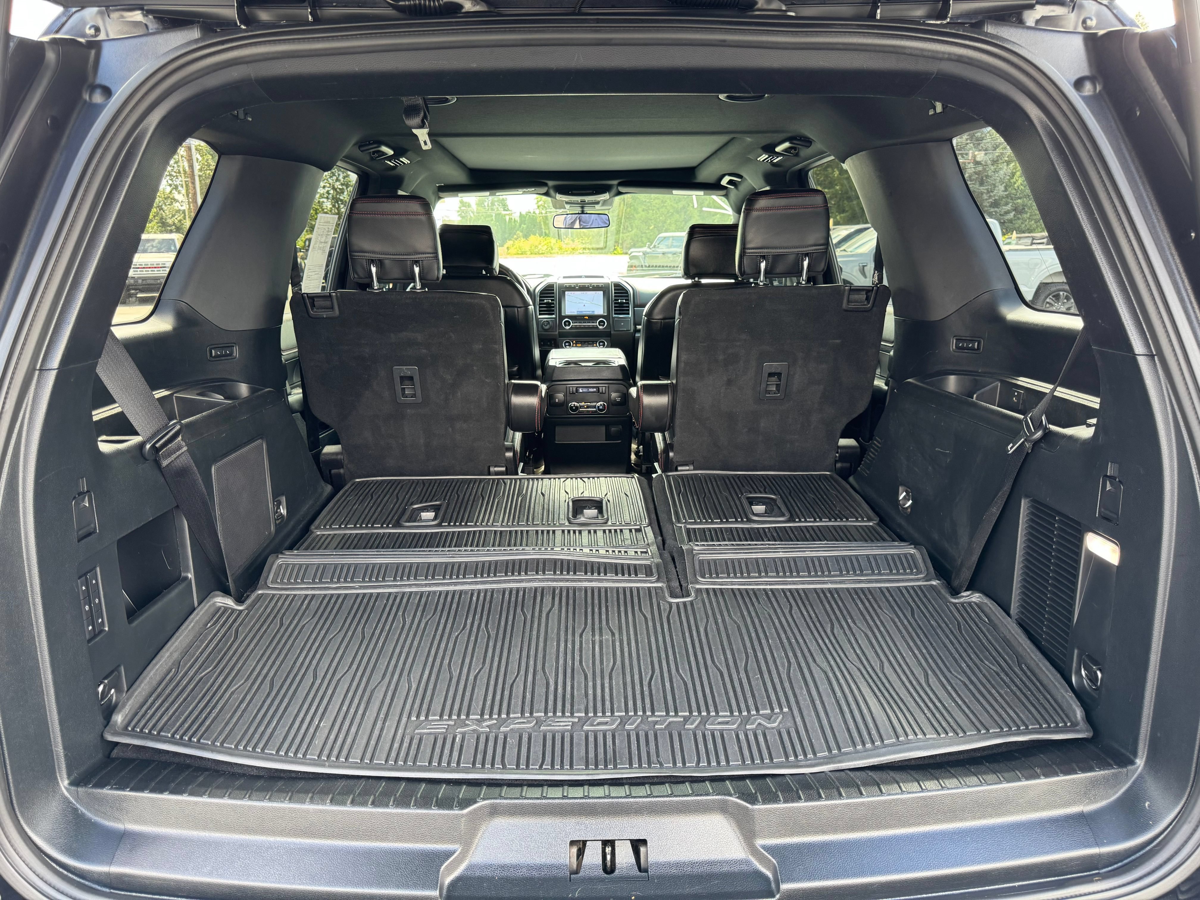 Certified 2020 Ford Expedition Limited w/ Equipment Group 303A AWD/4WD image 39
