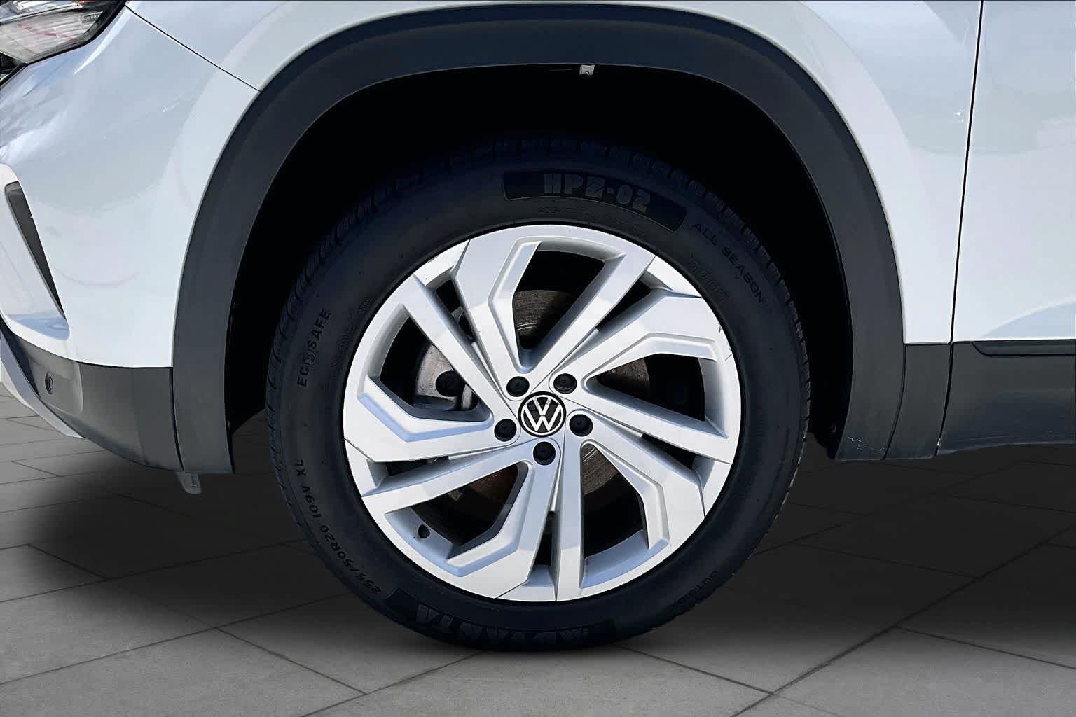 Used 2023 Volkswagen Atlas SE FWD image 11