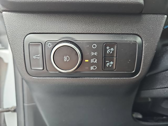 Certified 2025 Ford Escape ST-Line Select AWD/4WD image 30