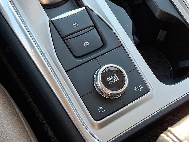 Certified 2022 Ford Explorer Limited w/ Limited Technology Package image 26