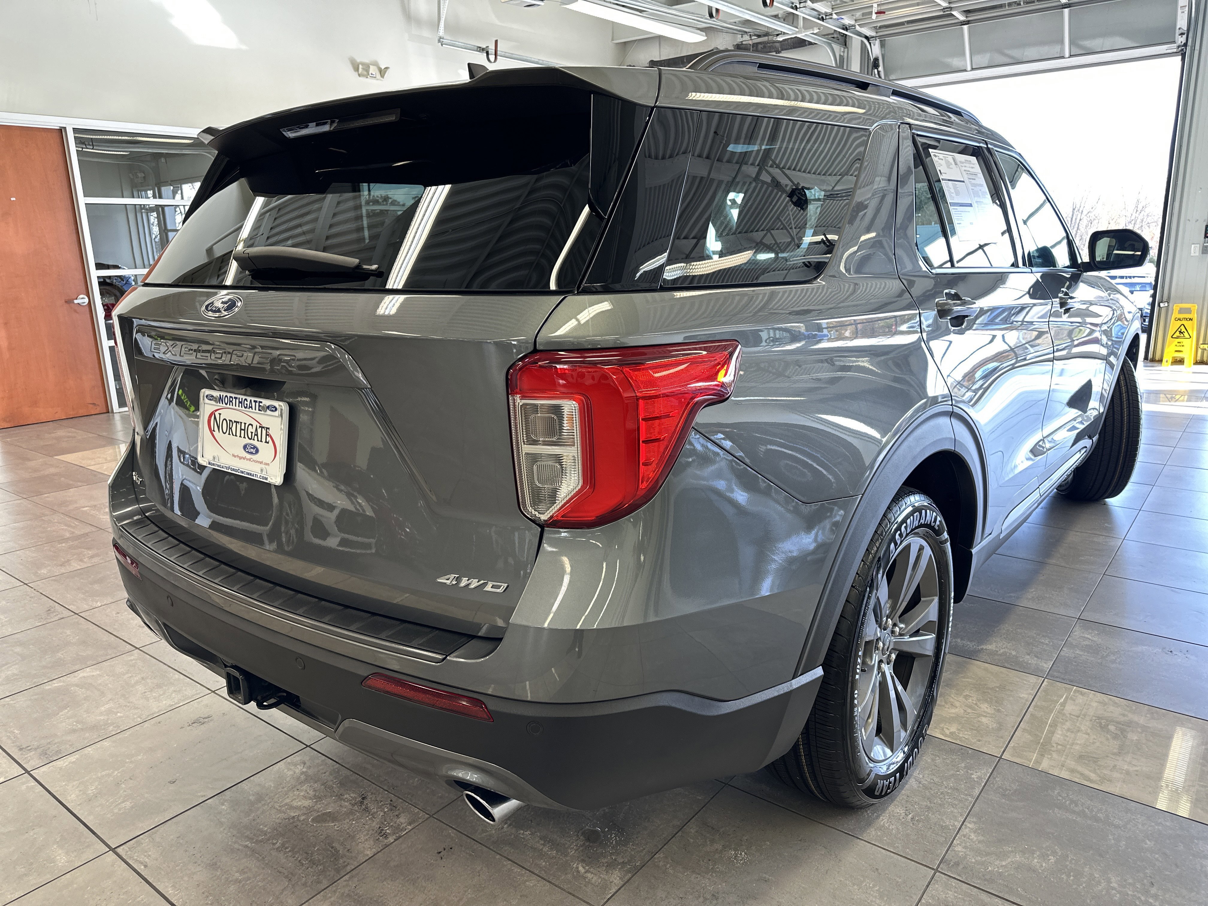 Certified 2023 Ford Explorer XLT w/ Equipment Group 202A image 5