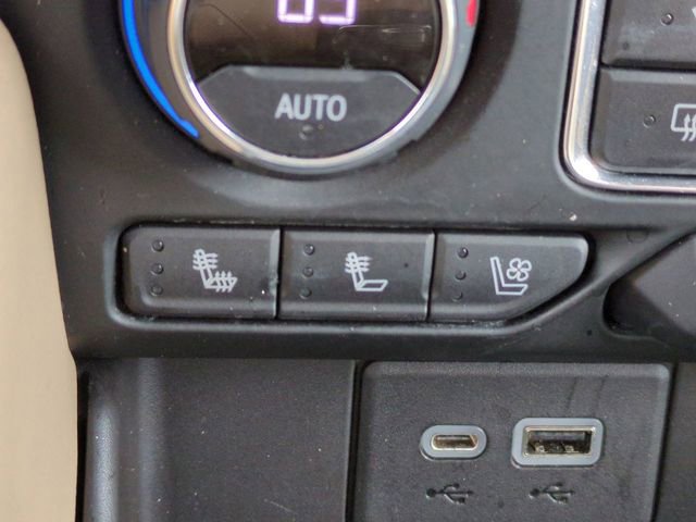 Used 2021 Chevrolet Tahoe Premier AWD/4WD image 22