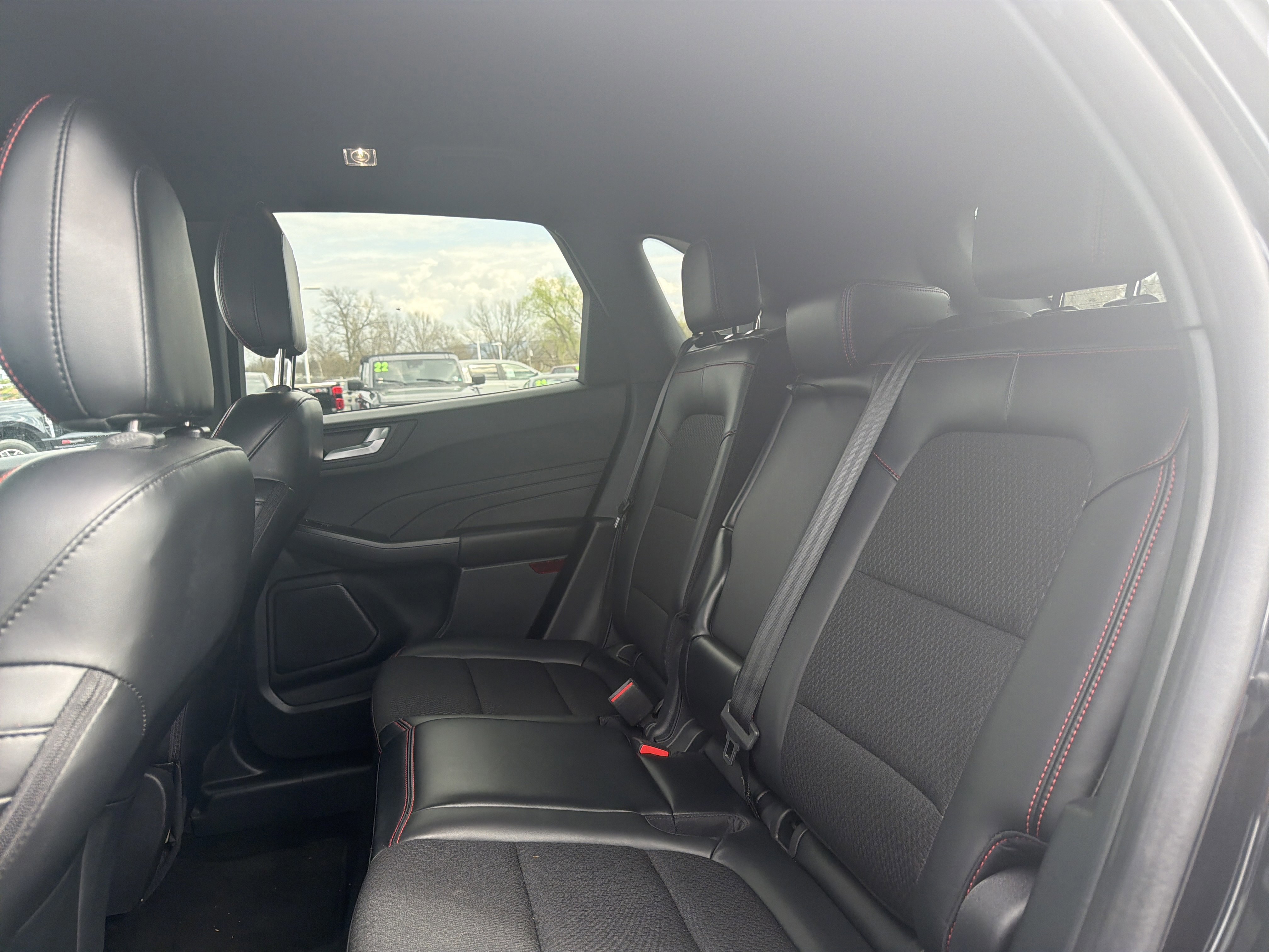 Certified 2025 Ford Escape ST-Line Select AWD/4WD image 13