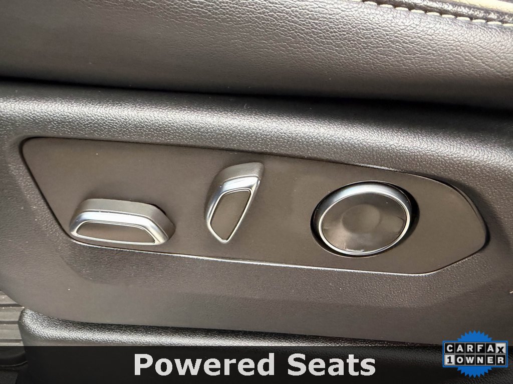 Used 2021 Cadillac Escalade Premium Luxury image 13