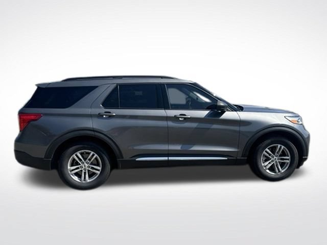 Certified 2023 Ford Explorer XLT w/ Equipment Group 202A RWD image 12