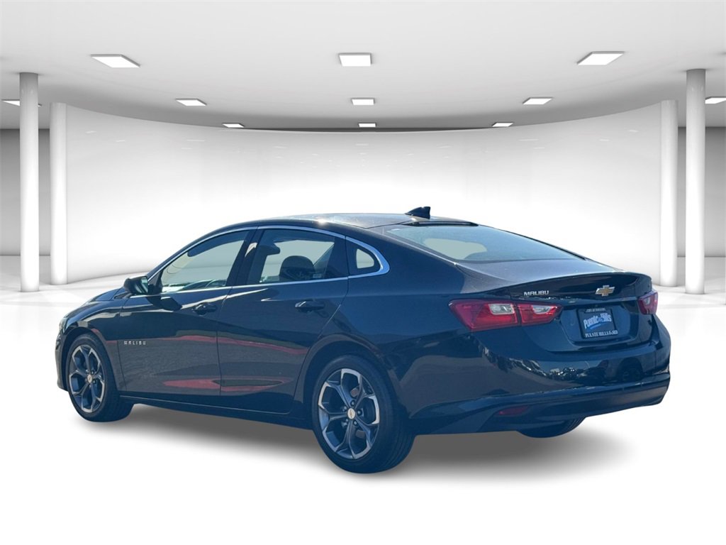 Used 2023 Chevrolet Malibu LT image 3