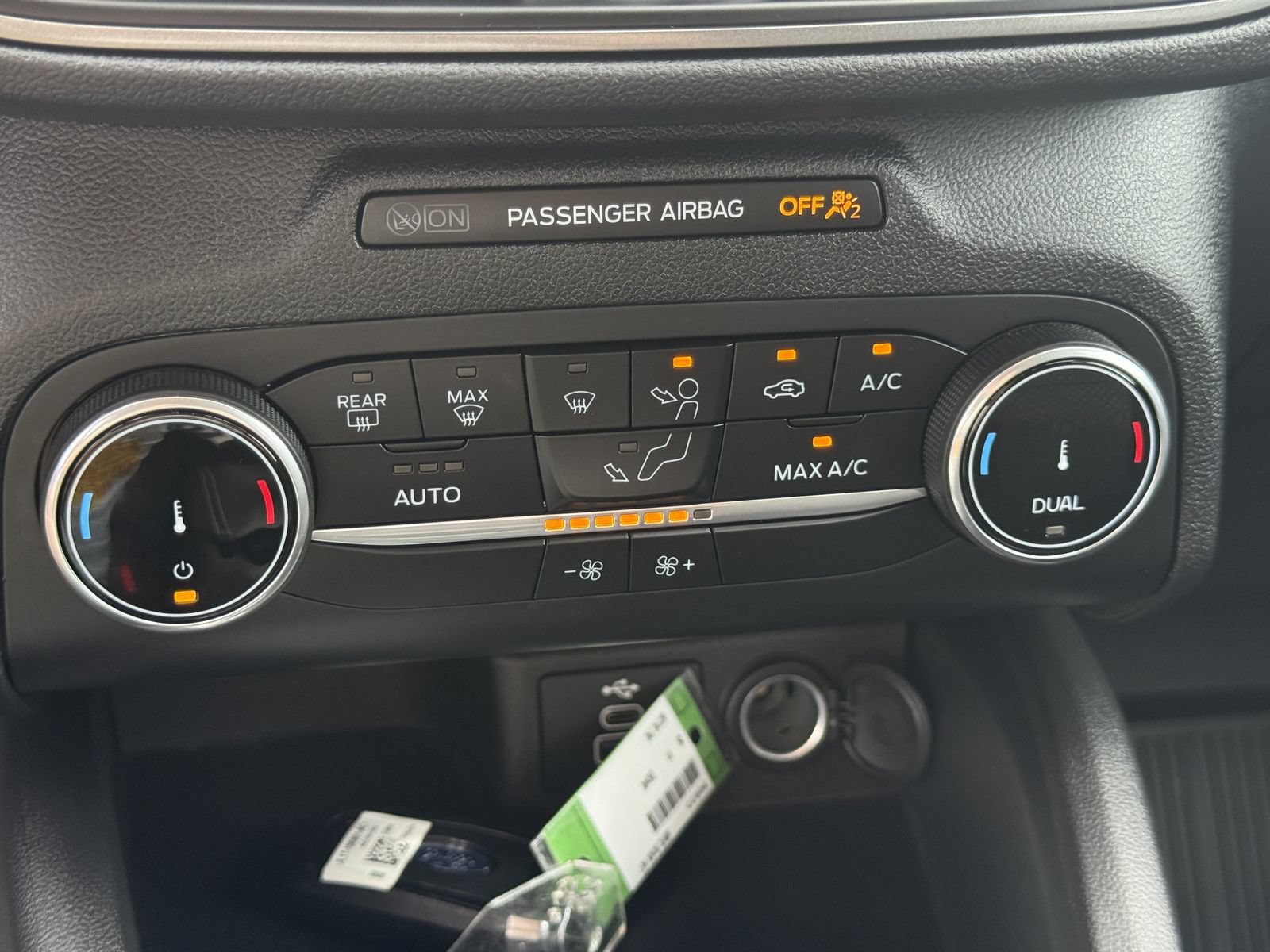 Certified 2025 Ford Escape Active FWD image 27