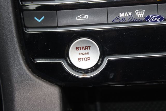 Used 2020 Jaguar F-PACE 25t image 22