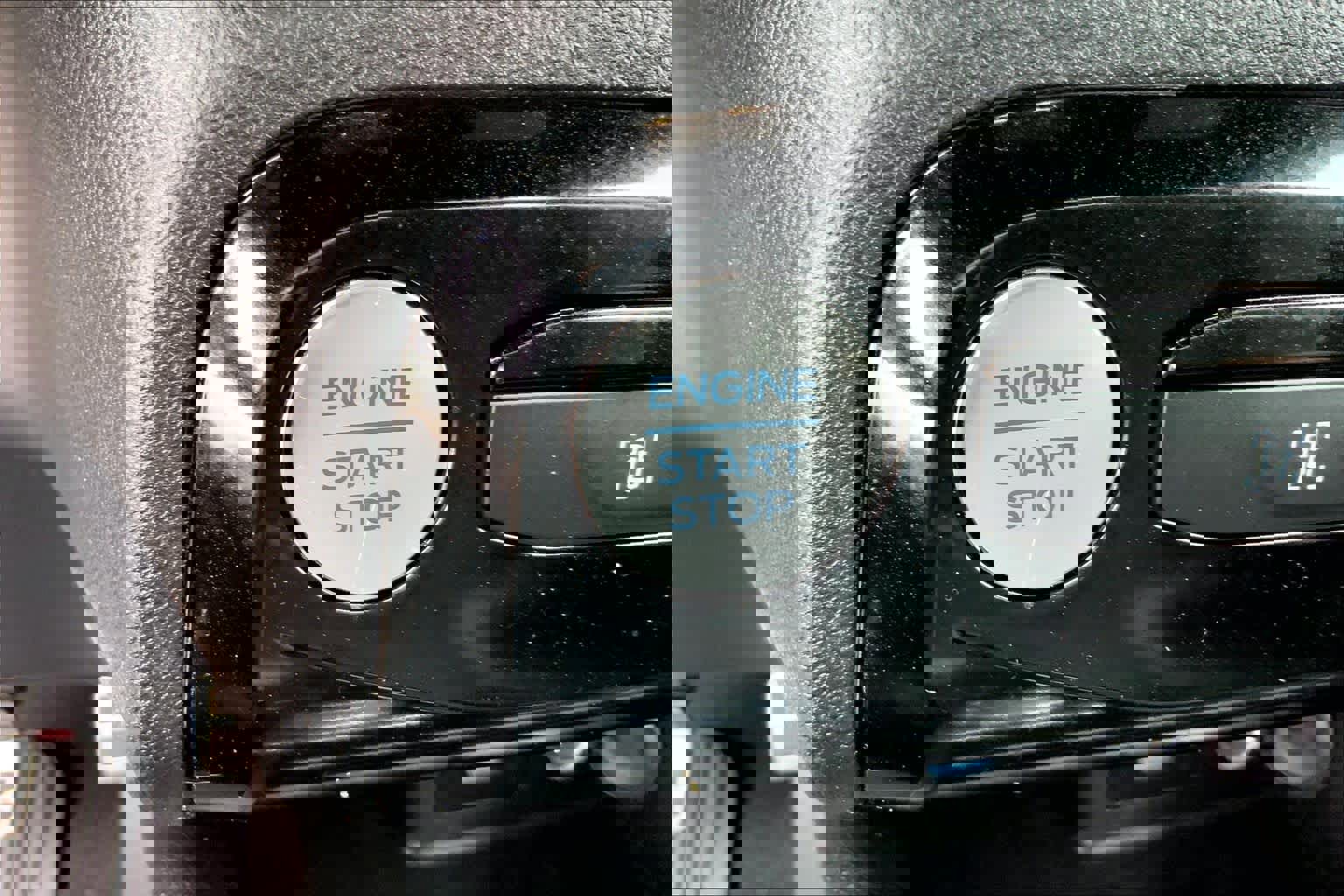 Certified 2023 Ford Escape ST-Line w/ Tech Pack #1 FWD image 31