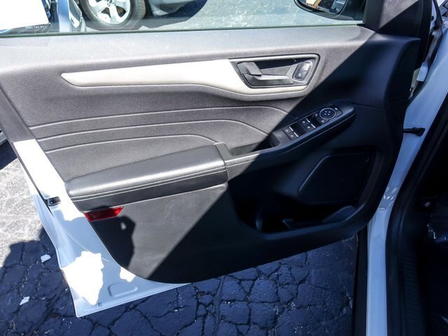Certified 2022 Ford Escape SE w/ SE Sport Appearance Package FWD image 28