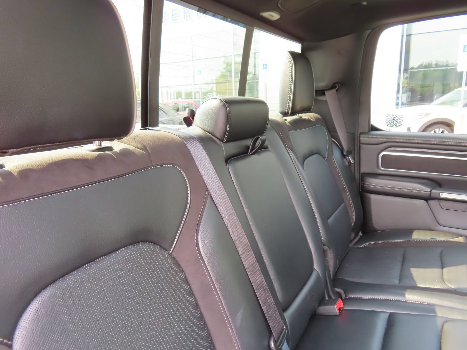 Used 2023 RAM 1500 Laramie AWD/4WD image 41