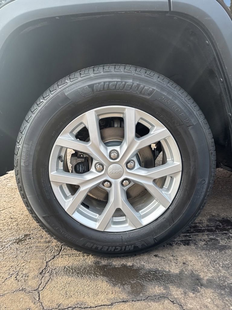 Used 2023 Jeep Grand Cherokee Limited image 18